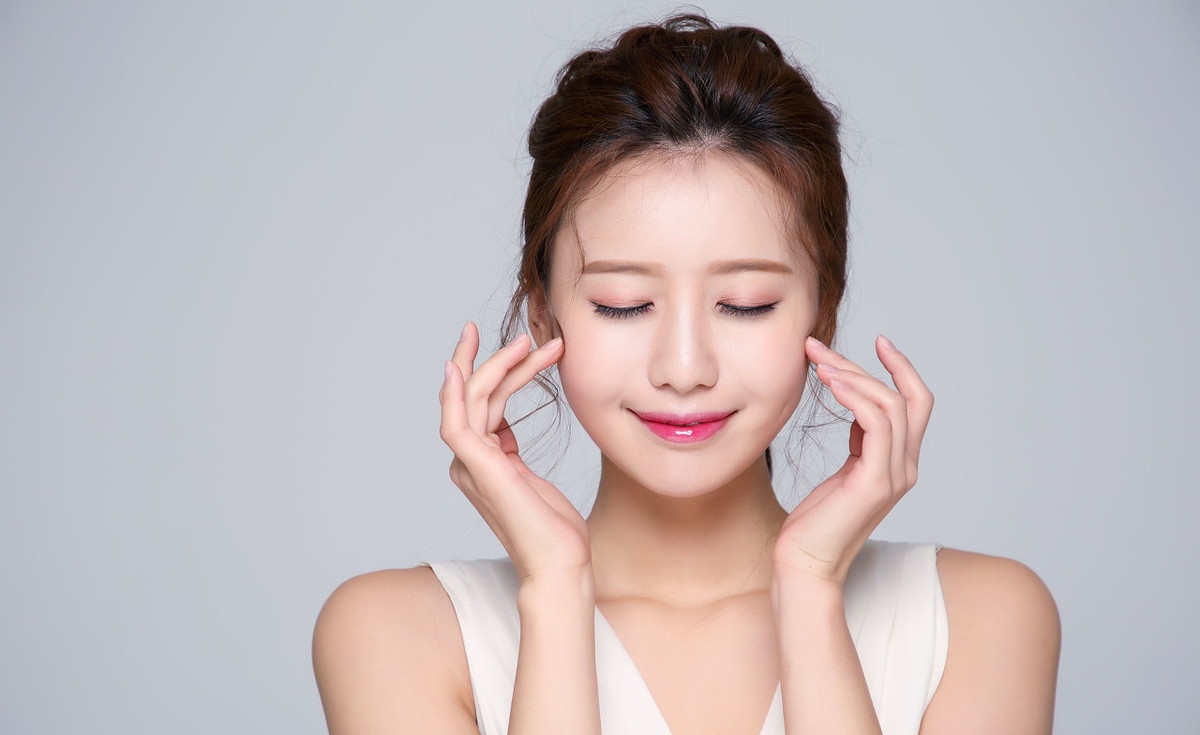 保养好肌肤，人也年轻？送上4个小秘诀，让你当冻龄美人
